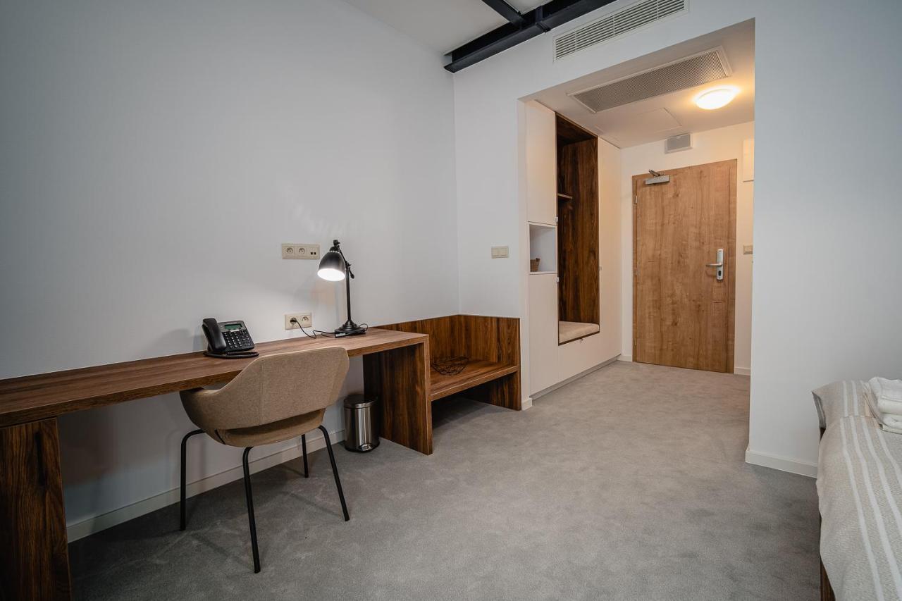 Garni Hotel Dock Bratislava Eksteriør billede
