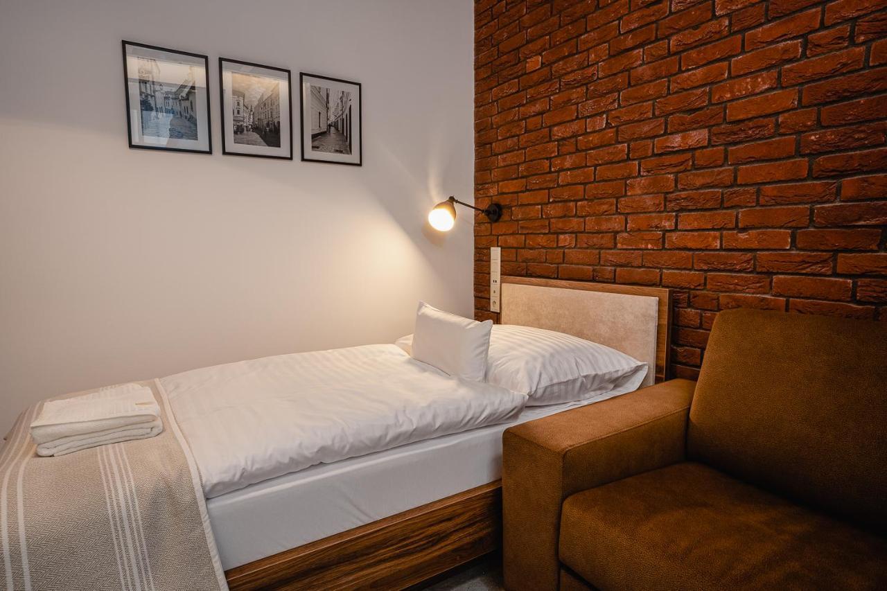 Garni Hotel Dock Bratislava Eksteriør billede