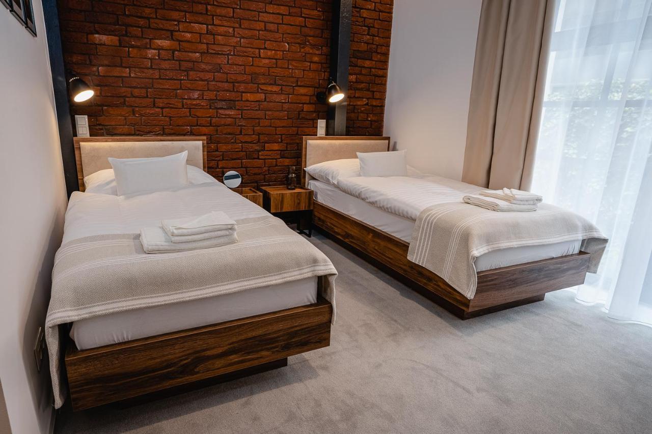 Garni Hotel Dock Bratislava Eksteriør billede