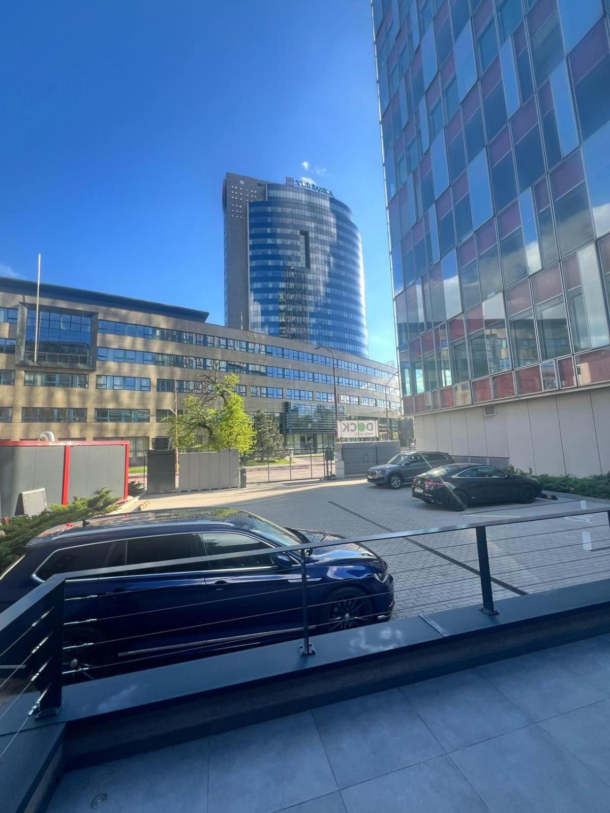 Garni Hotel Dock Bratislava Eksteriør billede